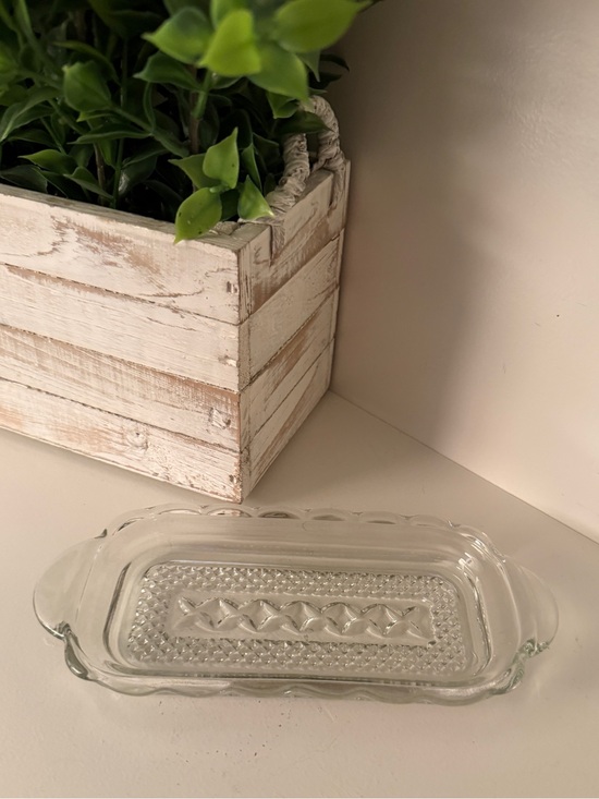 Pressed Glass Relish Tray Other - Clear Pressed Glass Relish Tray Celery Dish Scalloped Edge Serving Tray 9” VTG